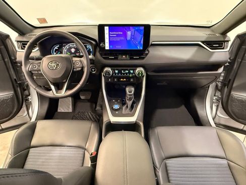 Used 2024 Toyota RAV4 XSE AWD/4WD image 20