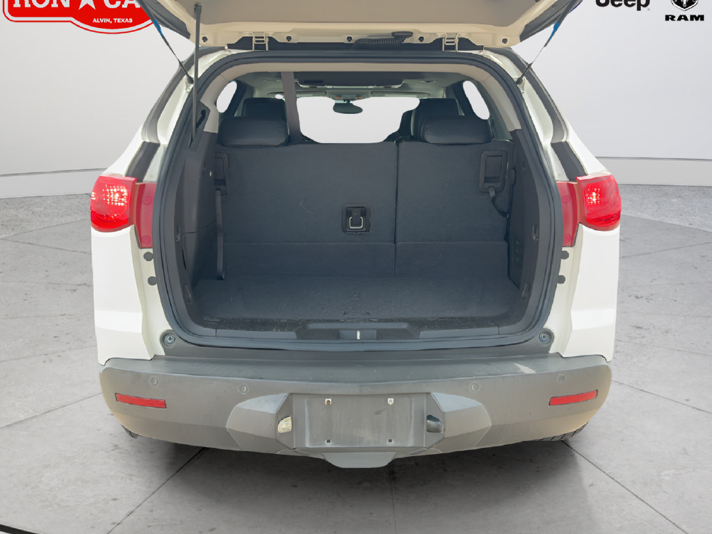 Used 2011 Chevrolet Traverse LT w/ Personal Connectivity Package FWD image 19