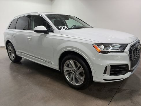 Used 2023 Audi Q7 3.0T Premium Plus w/ Premium Plus Package image 2