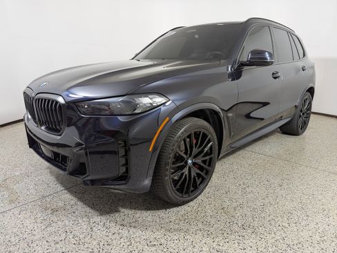 Used 2025 BMW X5 sDrive40i w/ Executive Package image 3