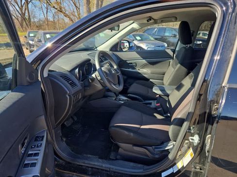 Used 2018 Mitsubishi Outlander Sport ES image 11