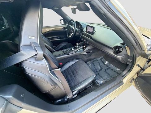 Used 2023 MAZDA MX-5 Miata Club RWD image 24