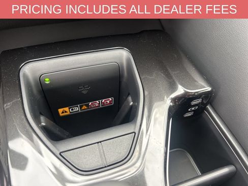 Used 2026 Toyota Crown AWD/4WD image 6