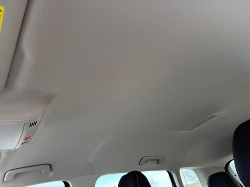 Used 2025 Volkswagen Taos S image 21