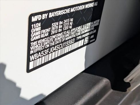 Used 2025 BMW 530i xDrive w/ Premium Package image 26