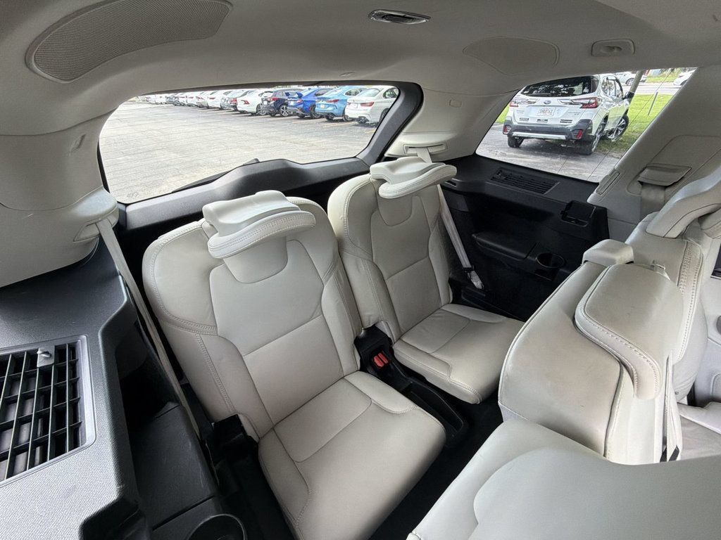Used 2018 Volvo XC90 T6 Momentum w/ Convenience Package AWD/4WD image 23
