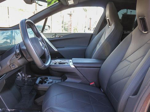 Used 2023 BMW iX xDrive50 w/ Premium Package AWD/4WD image 22