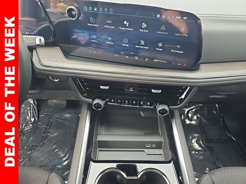 New 2026 Chevrolet Suburban LS image 19