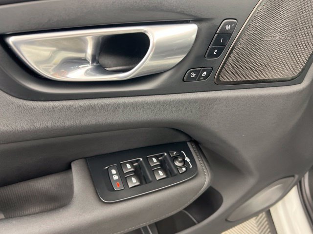 New 2026 Volvo XC60 B5 Plus w/ Protection Package Premier AWD/4WD image 13