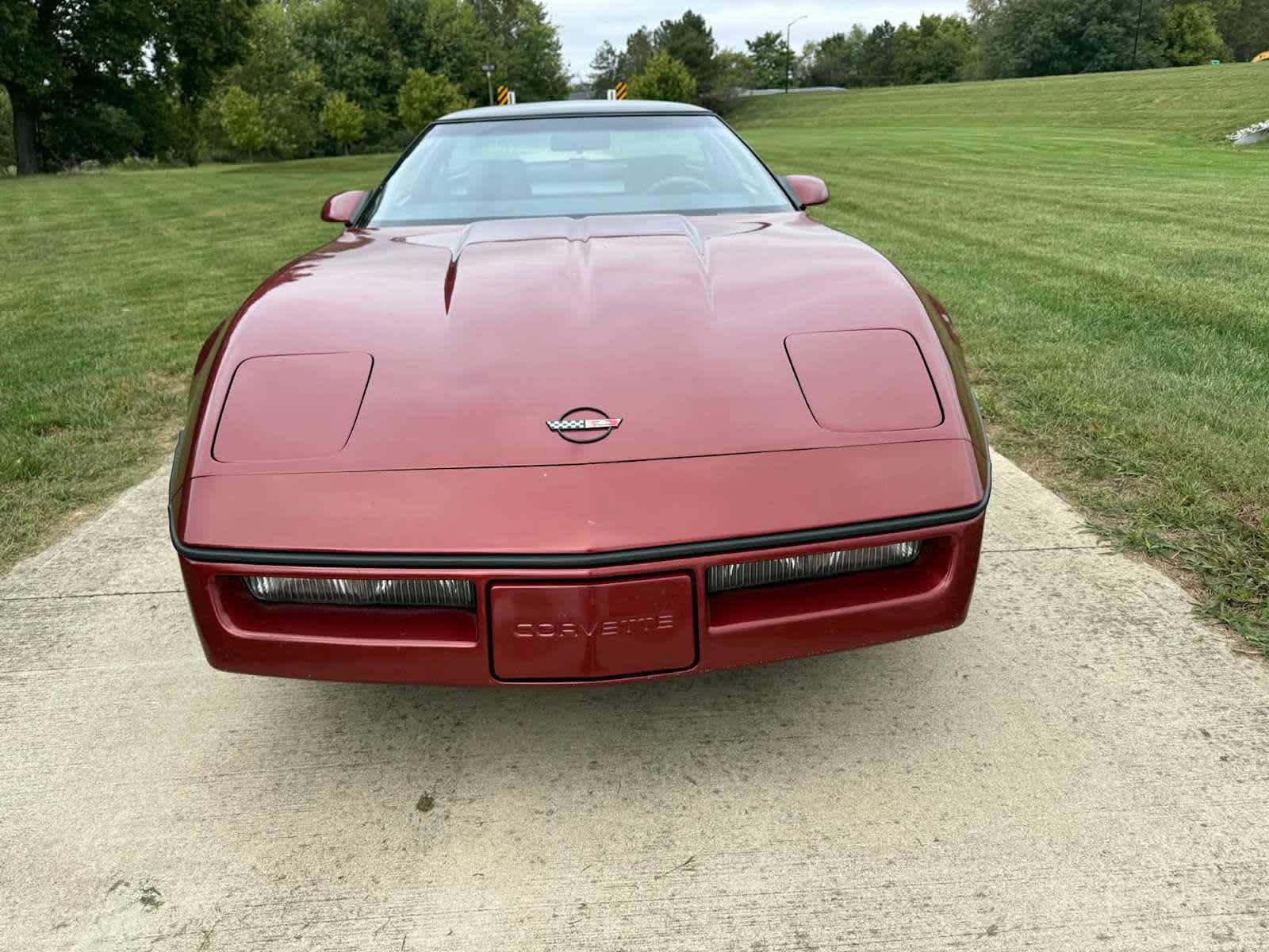 Used 1987 Chevrolet Corvette Coupe RWD image 7