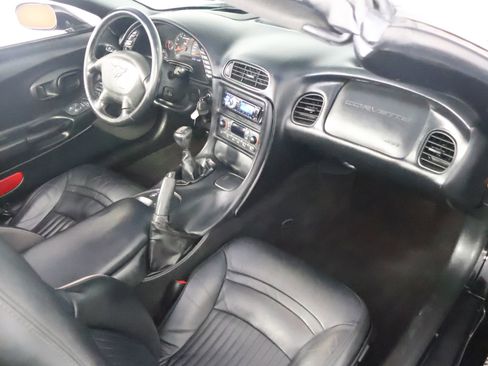 Used 2003 Chevrolet Corvette Convertible w/ Preferred Equipment Group1 RWD image 50
