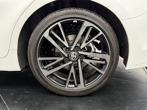 Used 2025 Toyota Camry XSE FWD image 16