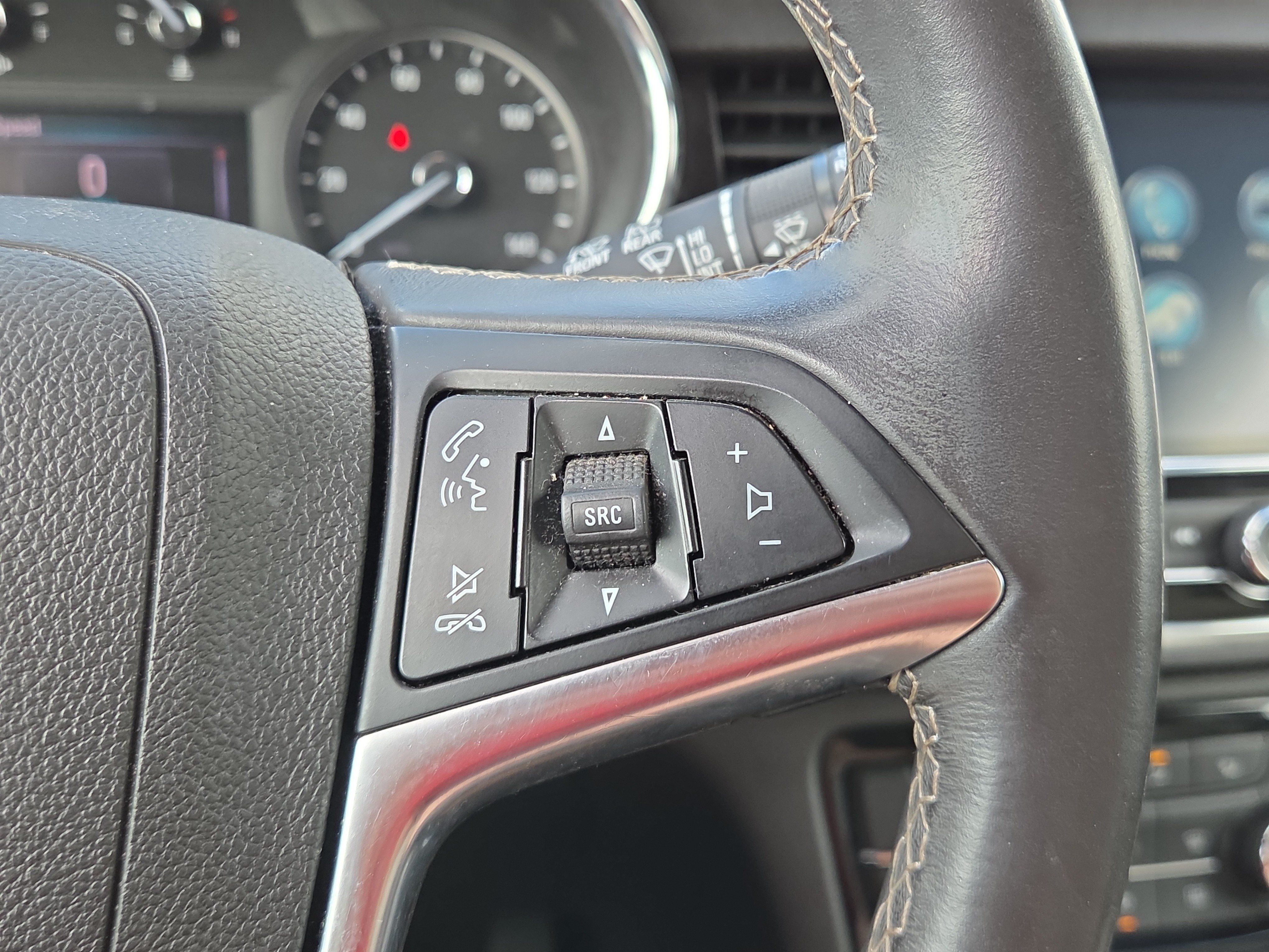 Used 2020 Buick Encore Preferred w/ Safety Package FWD image 13