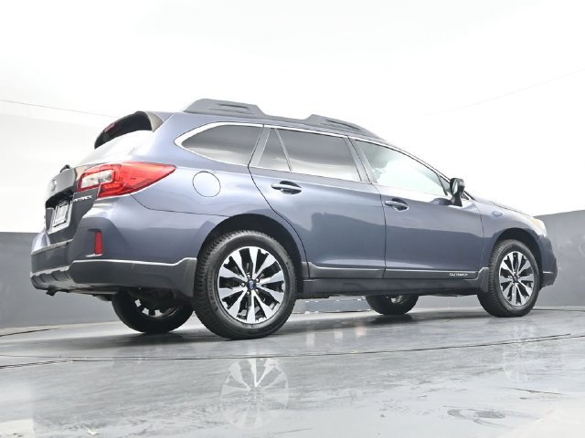 Used 2016 Subaru Outback 2.5i Limited AWD/4WD image 32