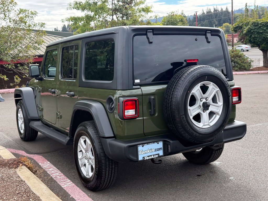 Used 2023 Jeep Wrangler Unlimited Sport AWD/4WD image 5