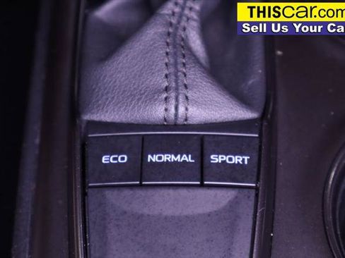 Used 2024 Toyota Camry SE FWD image 22