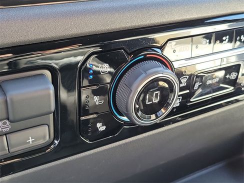 Certified 2024 Chevrolet Silverado 1500 ZR2 w/ Technology Package image 35