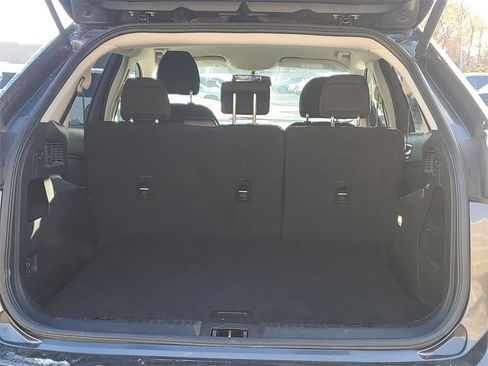 Used 2017 Ford Edge SEL image 24