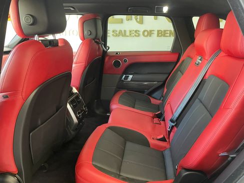Used 2021 Land Rover Range Rover Sport HST image 18