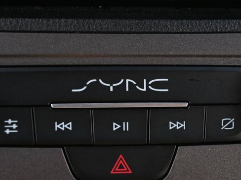 Used 2020 Ford Transit Connect XLT FWD image 28