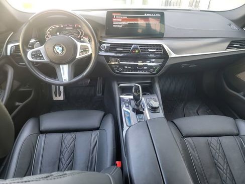 Used 2023 BMW M550i xDrive w/ Executive Package AWD/4WD image 16