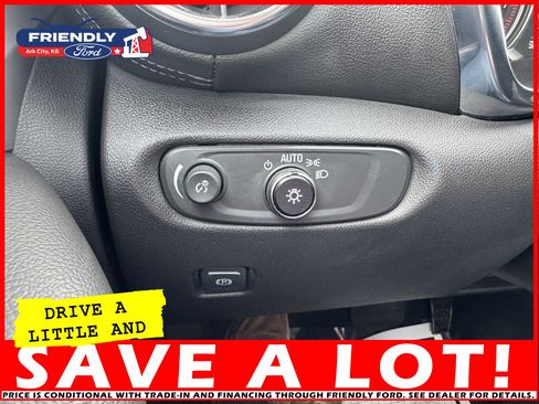 Used 2022 Chevrolet Blazer LT image 16