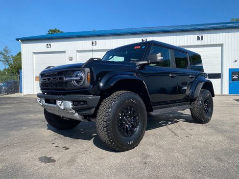 New 2026 Ford Bronco Raptor AWD/4WD image 3