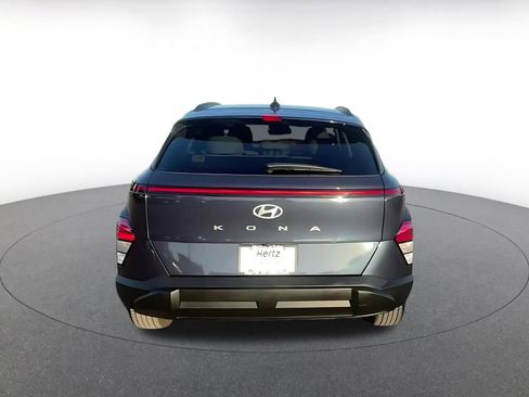 Used 2025 Hyundai Kona SEL image 12