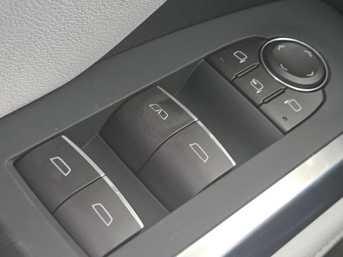 New 2026 Chevrolet Traverse High Country AWD/4WD image 35
