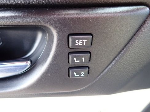 Used 2016 Subaru Outback 3.6R Limited AWD/4WD image 14