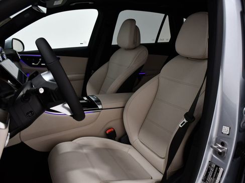 New 2026 Mercedes-Benz GLC 300 4MATIC image 16