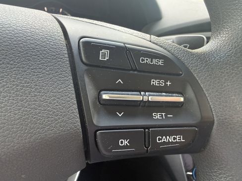 Used 2018 Hyundai Ioniq Blue FWD image 26