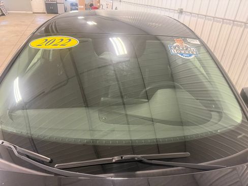 Used 2022 Hyundai Elantra SE FWD image 16