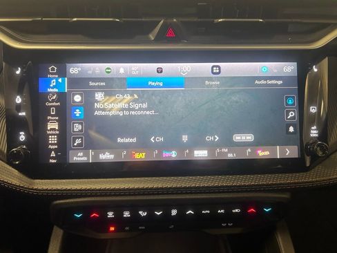 New 2026 Jeep Cherokee Overland image 14