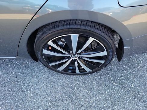 Used 2022 Nissan Altima 2.5 SR FWD image 6