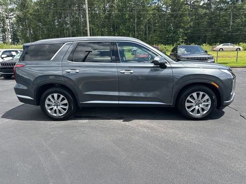 Used 2025 Hyundai Palisade SEL FWD image 9