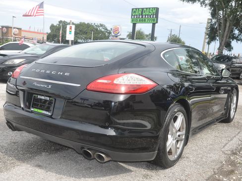 Used 2013 Porsche Panamera 4S image 9