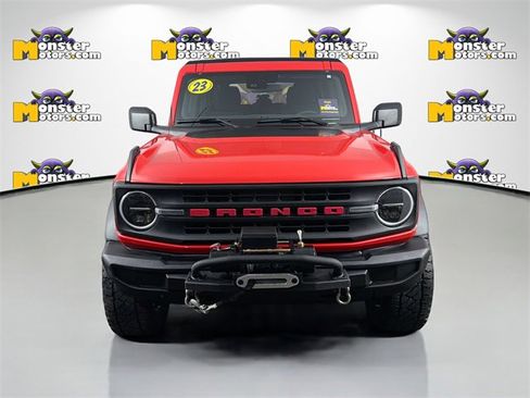 Used 2023 Ford Bronco 4-Door image 2