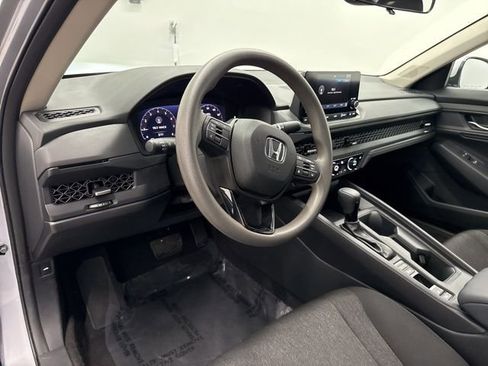 Certified 2023 Honda Accord EX image 15
