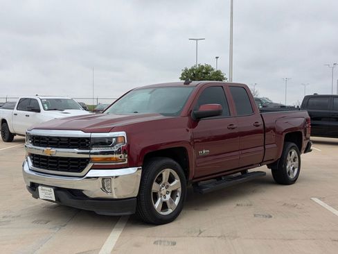 Used 2017 Chevrolet Silverado 1500 LT w/ Texas Edition image 7