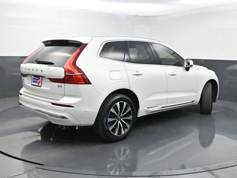 Used 2023 Volvo XC60 B5 Plus w/ Protection Package Premier image 21