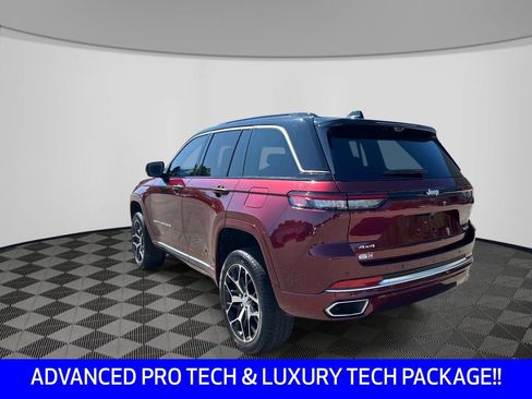 Used 2025 Jeep Grand Cherokee Summit AWD/4WD image 3