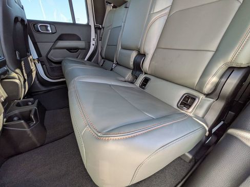 New 2026 Jeep Gladiator Mojave image 30