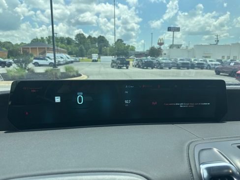 Used 2025 Ford Expedition Tremor AWD/4WD image 15