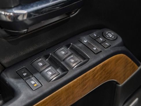 Used 2019 Chevrolet Silverado 3500 LTZ w/ Duramax Plus Package image 39