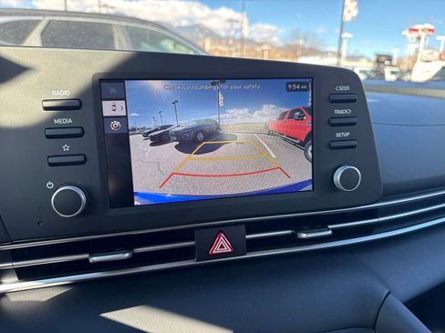 Certified 2026 Hyundai Elantra SE image 24