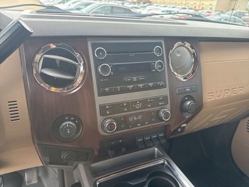 Used 2011 Ford F250 Lariat w/ Lariat Interior Pkg image 27
