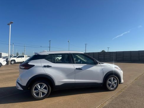 Certified 2023 Nissan Kicks S FWD image 21