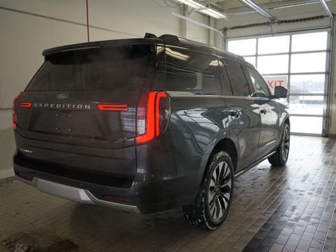 Used 2026 Ford Expedition Platinum w/ Driver's Package image 13