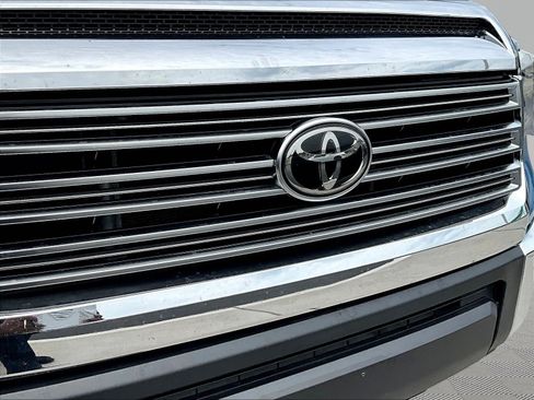Used 2020 Toyota Tundra Limited w/ Limited Premium Package AWD/4WD image 34